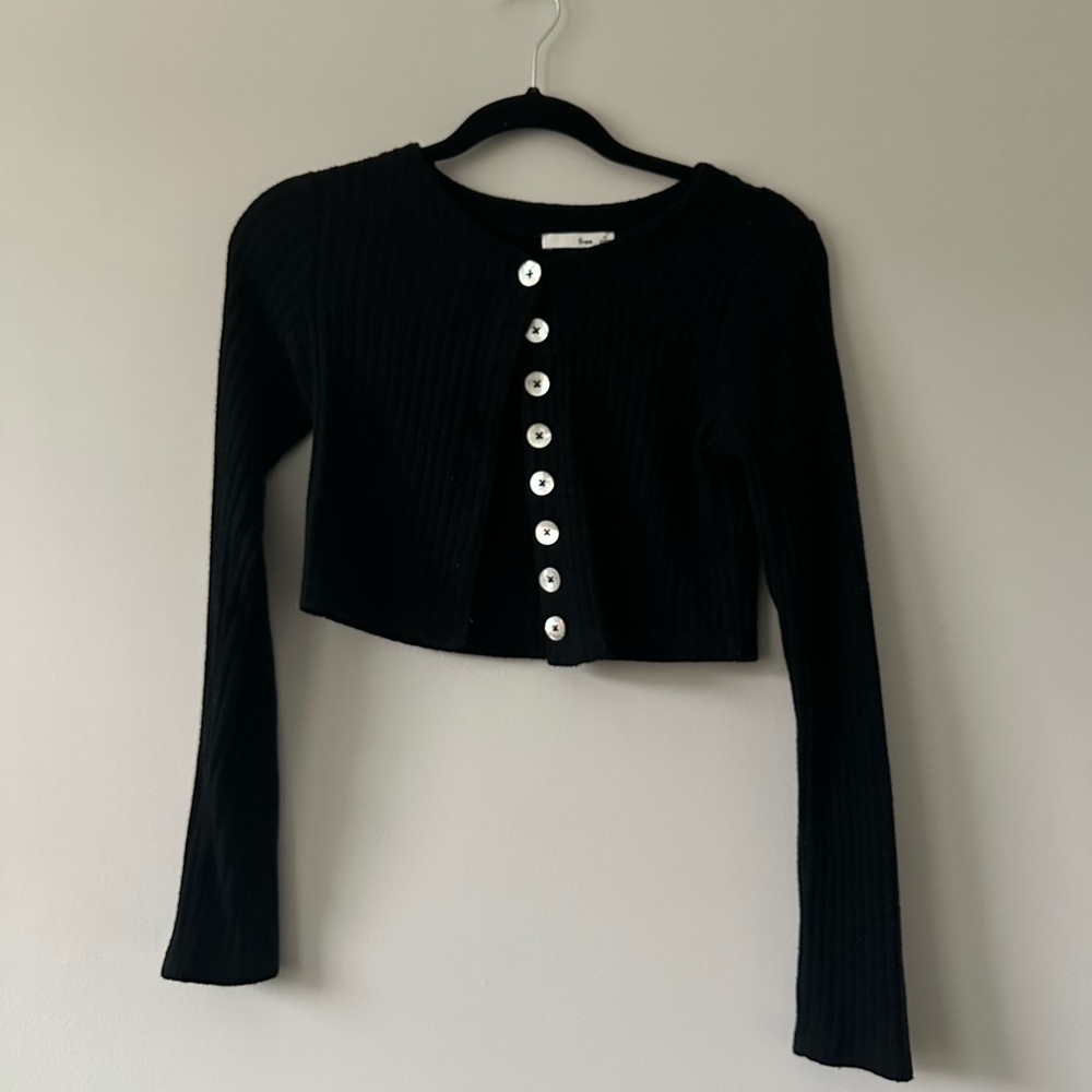Wilfred Black Ribbed Button-Up Top